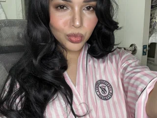 AdrianatheStar Curvy webcam from Philippines